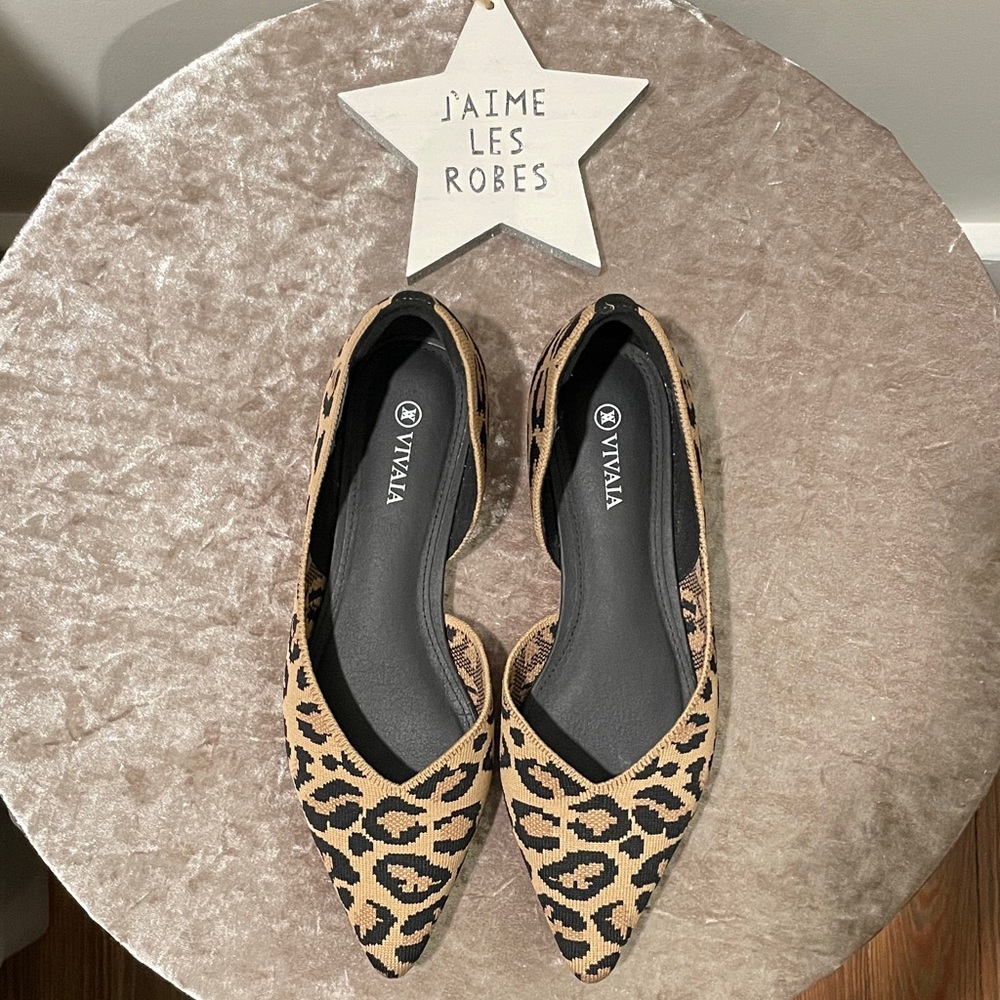 VIVAIA Pointed-Toe D’Orsay Flats in Leopard Print - NWOB